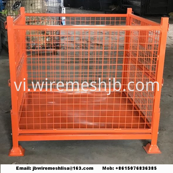 Fold storage cage